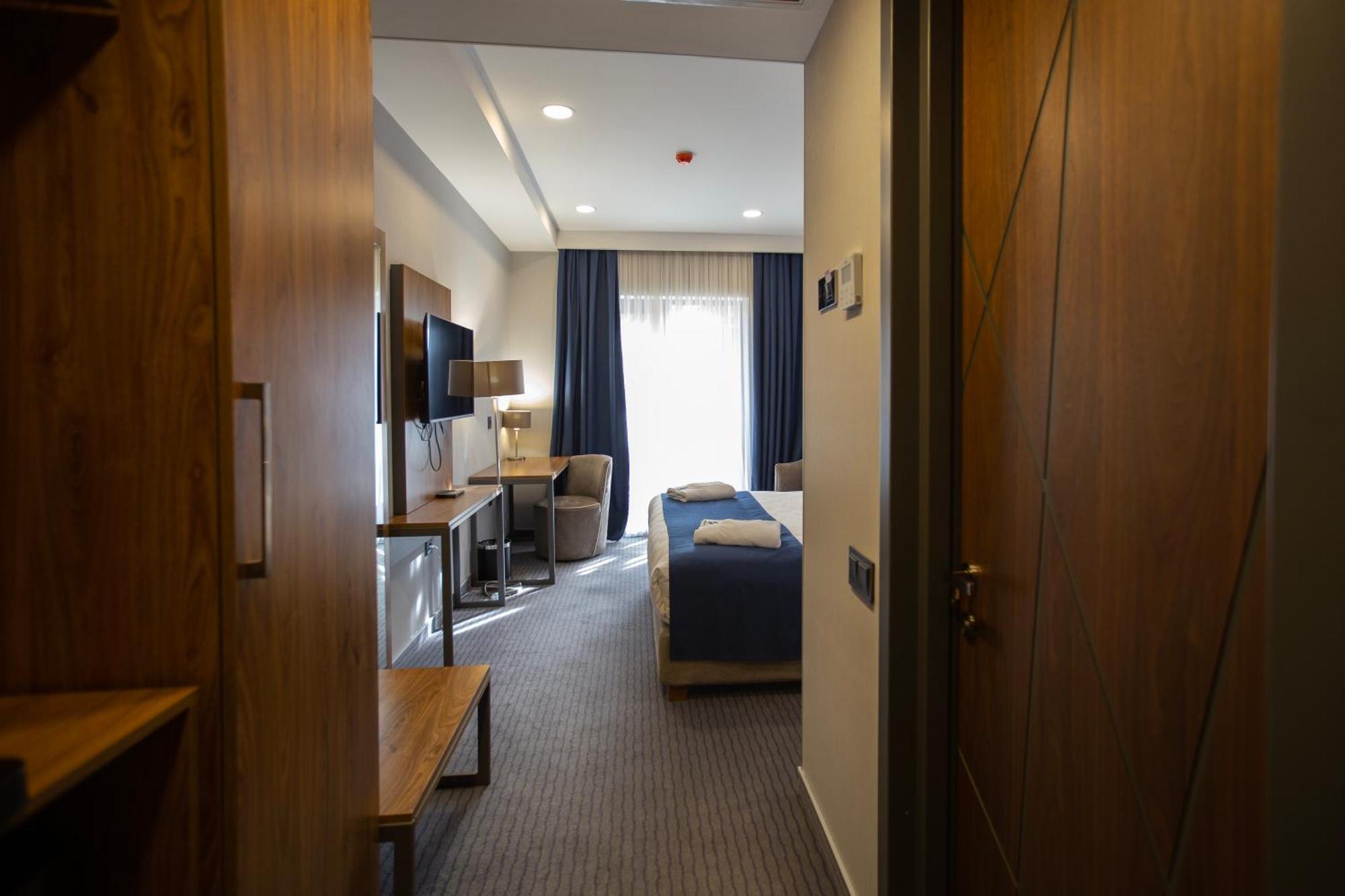 Avenue Hotel Tbilisi Eksteriør bilde