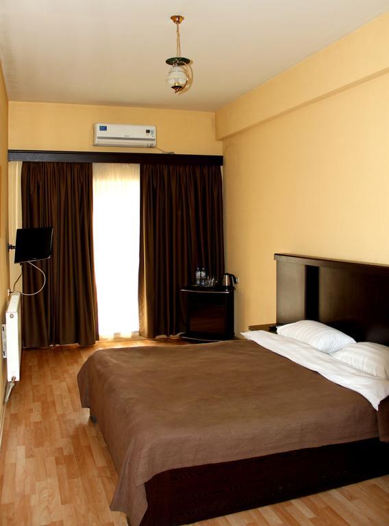 Avenue Hotel Tbilisi Rom bilde