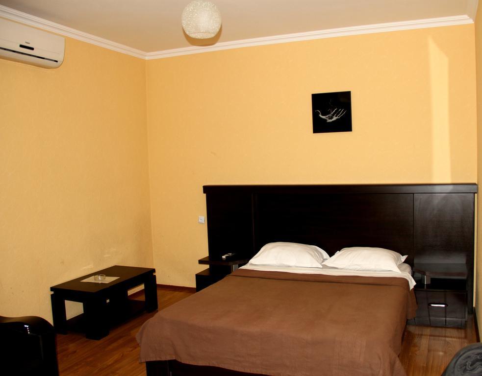 Avenue Hotel Tbilisi Rom bilde