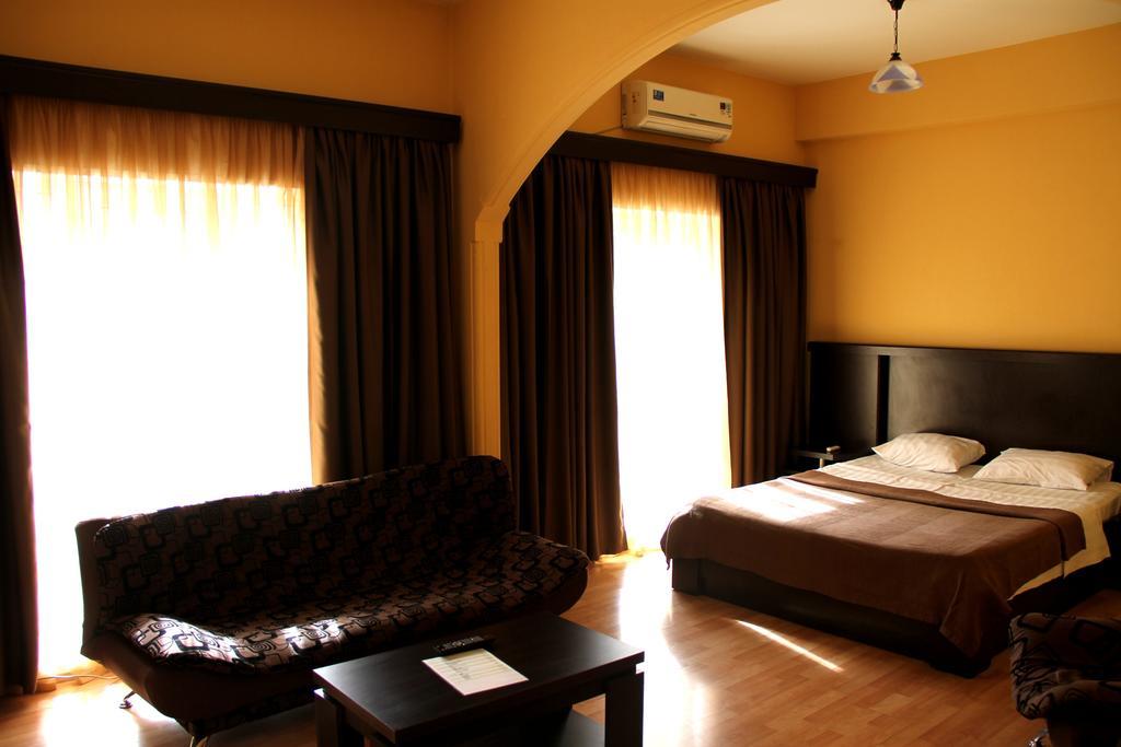 Avenue Hotel Tbilisi Rom bilde