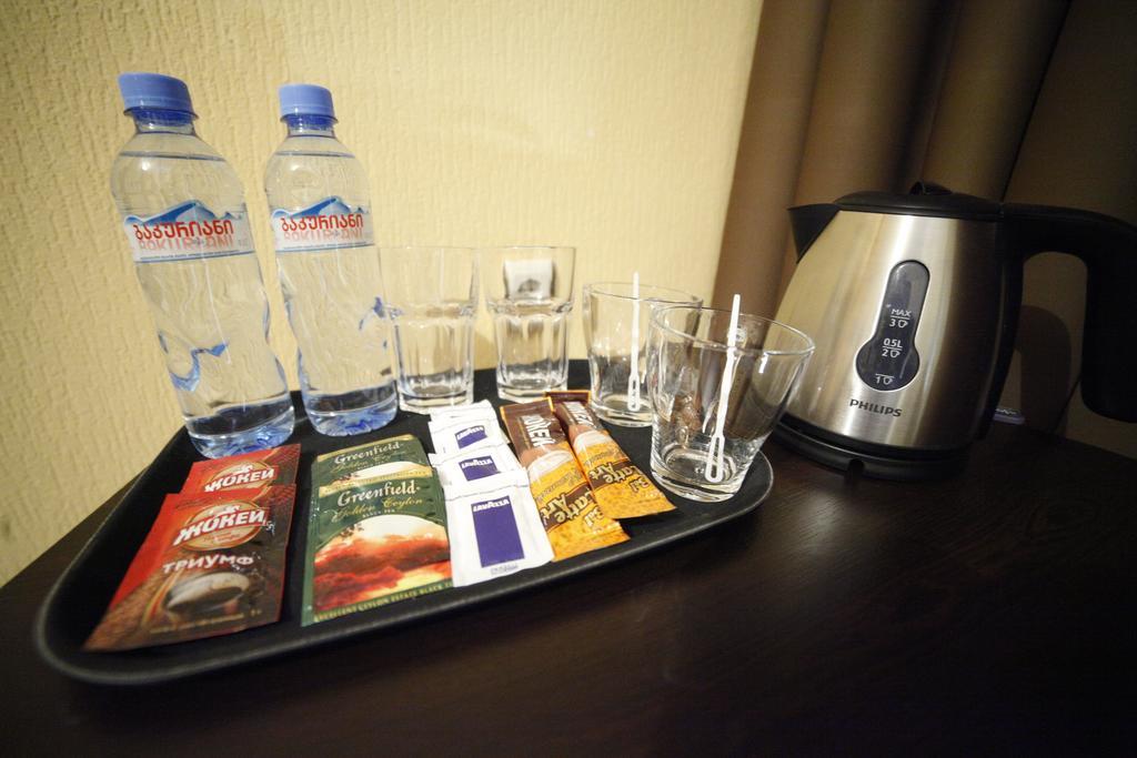 Avenue Hotel Tbilisi Eksteriør bilde
