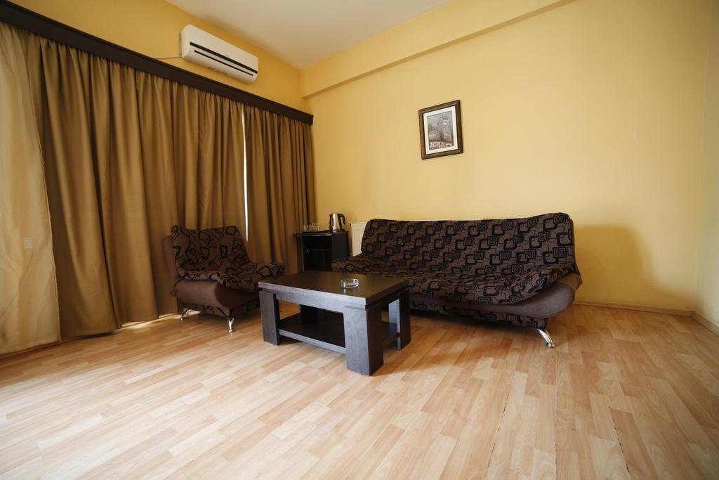 Avenue Hotel Tbilisi Rom bilde