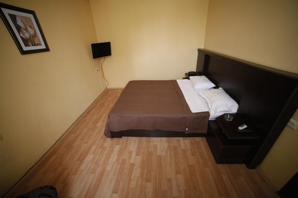 Avenue Hotel Tbilisi Rom bilde