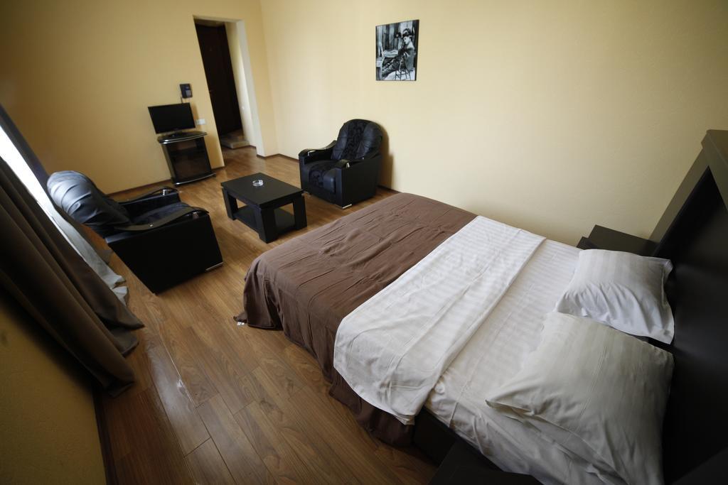 Avenue Hotel Tbilisi Rom bilde