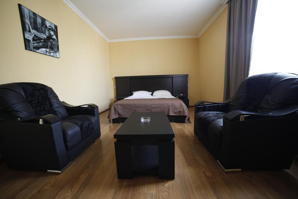 Avenue Hotel Tbilisi Rom bilde