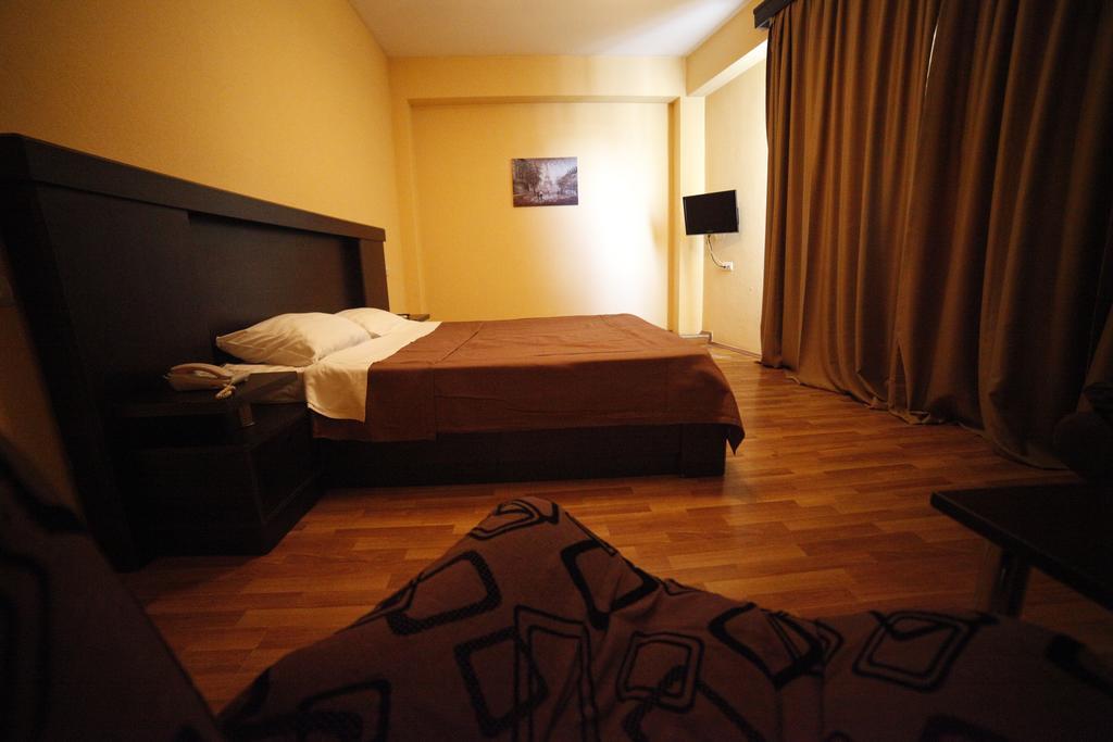 Avenue Hotel Tbilisi Rom bilde
