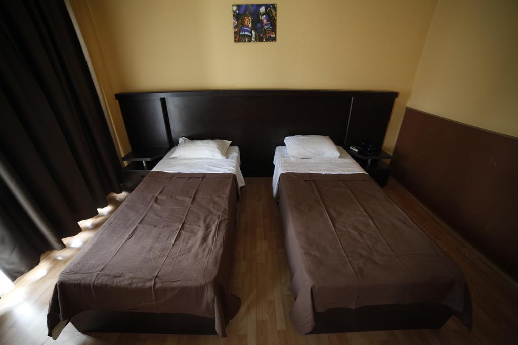 Avenue Hotel Tbilisi Rom bilde