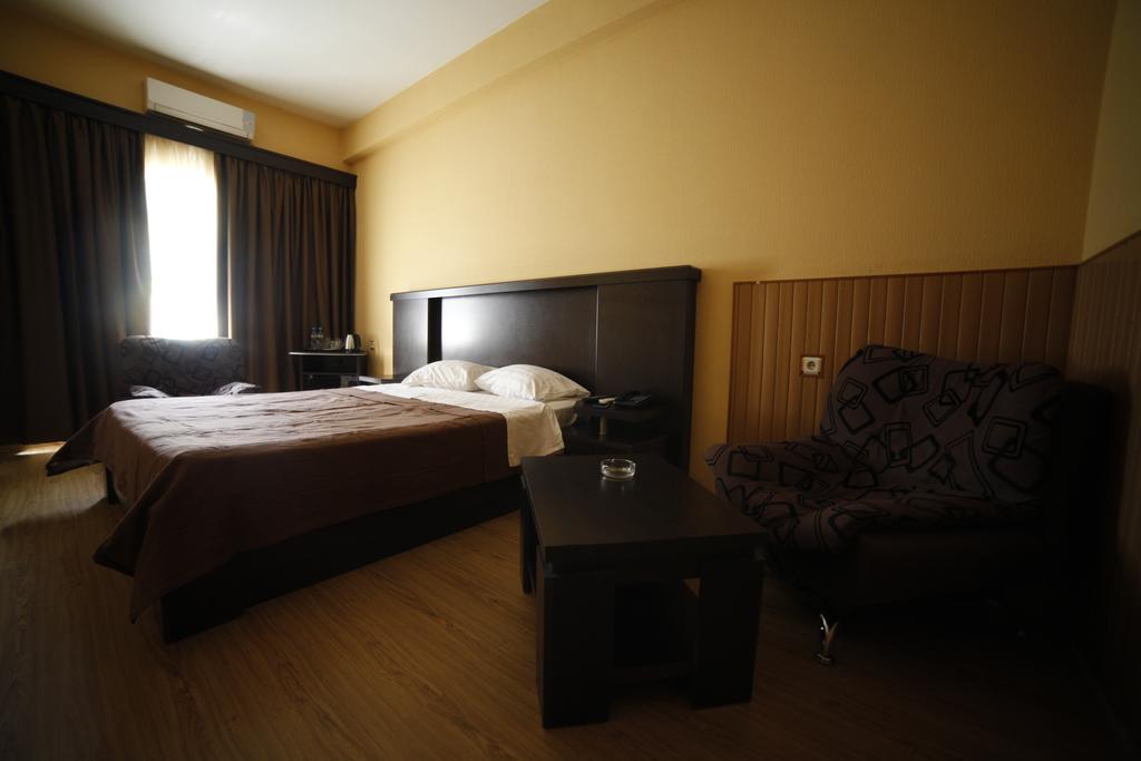 Avenue Hotel Tbilisi Rom bilde