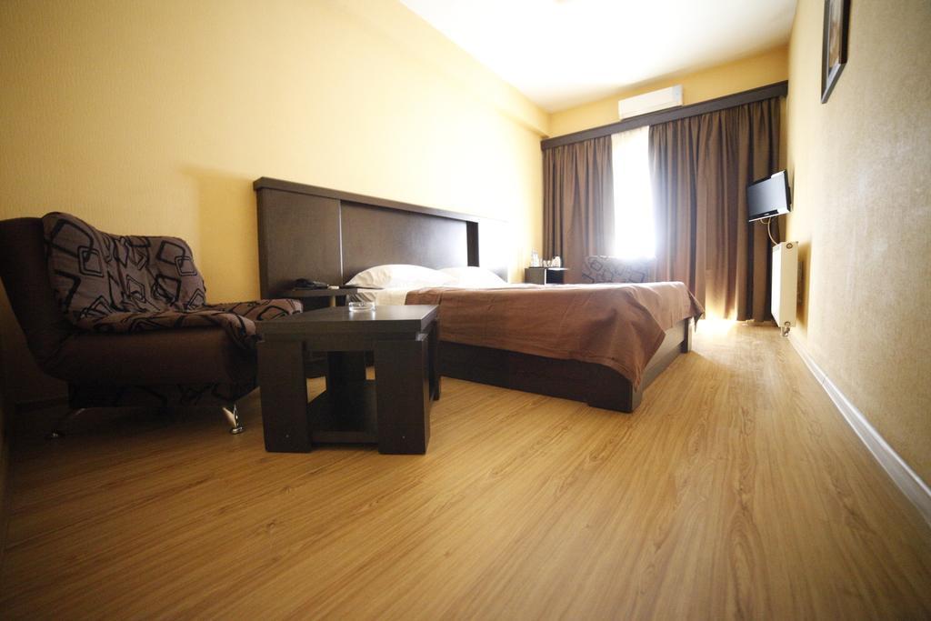 Avenue Hotel Tbilisi Rom bilde