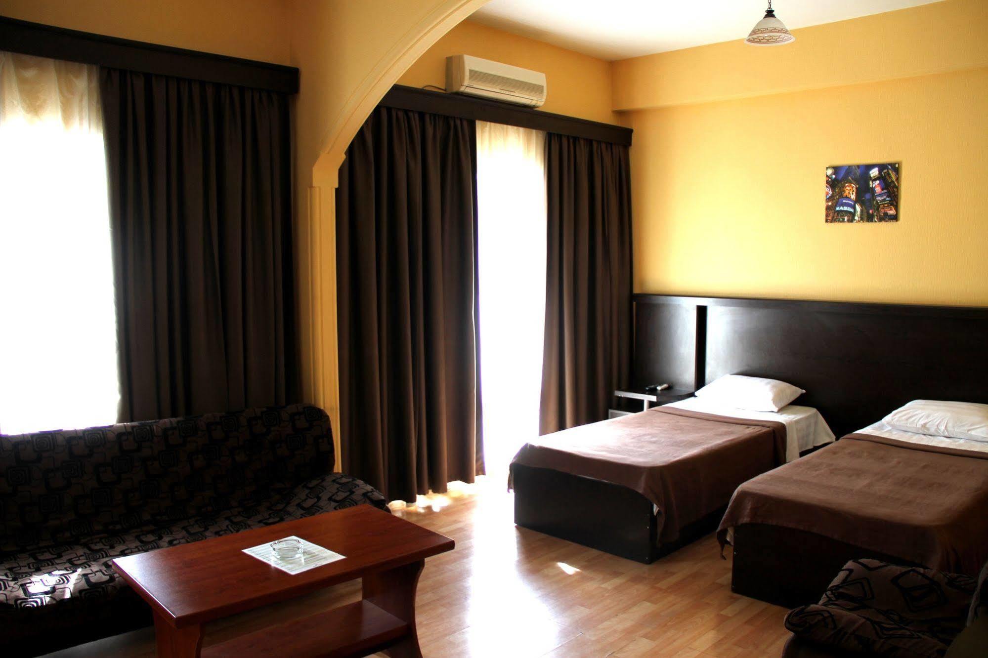 Avenue Hotel Tbilisi Eksteriør bilde